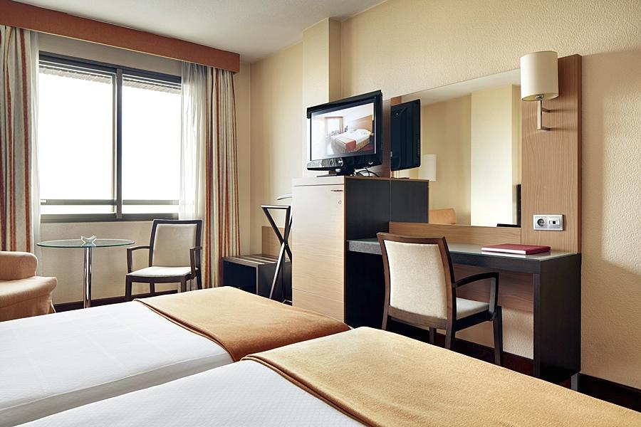 Hotel Blanca De Navarra Pampeluna Zewnętrze zdjęcie