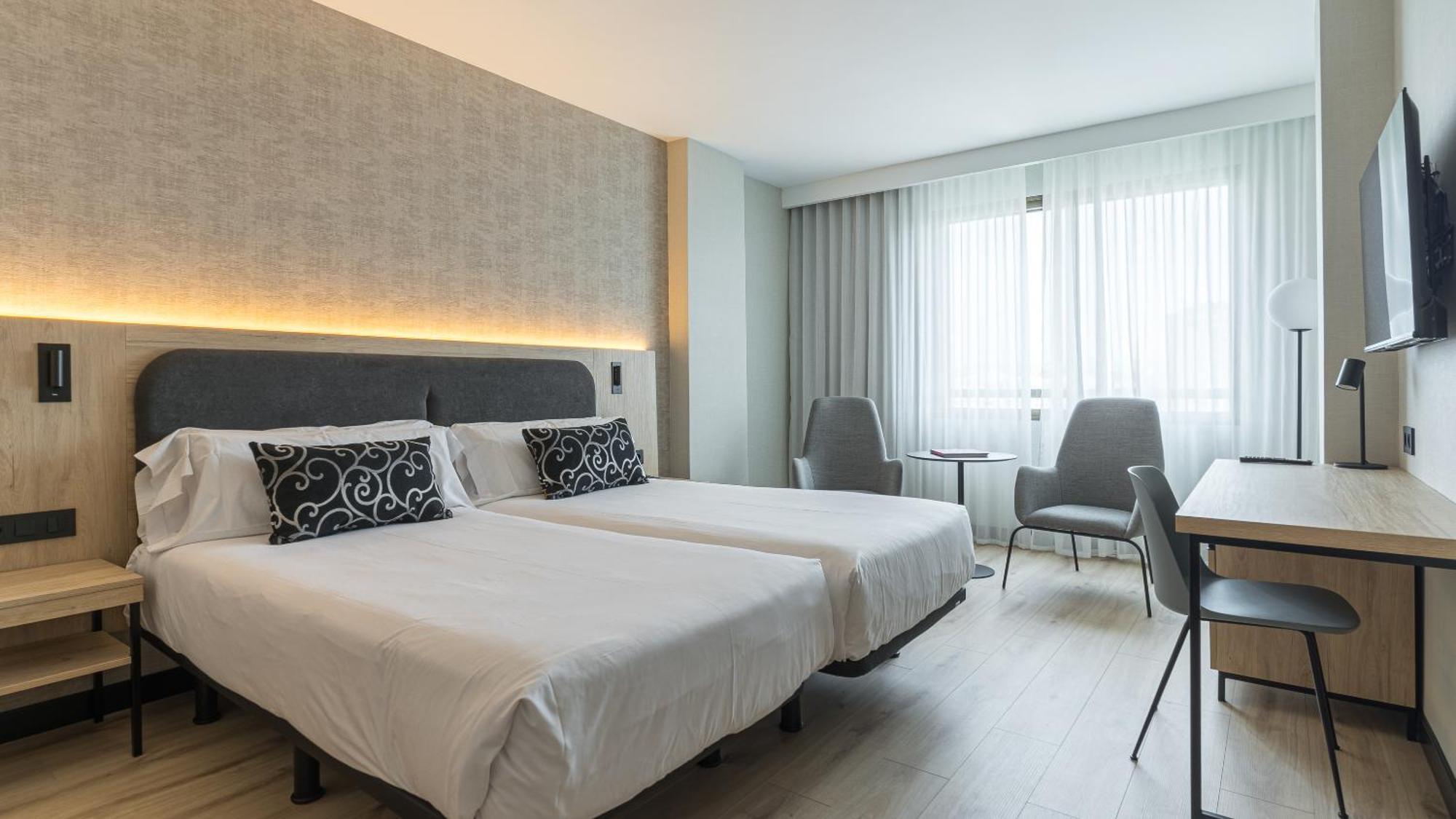 Hotel Blanca De Navarra Pampeluna Zewnętrze zdjęcie