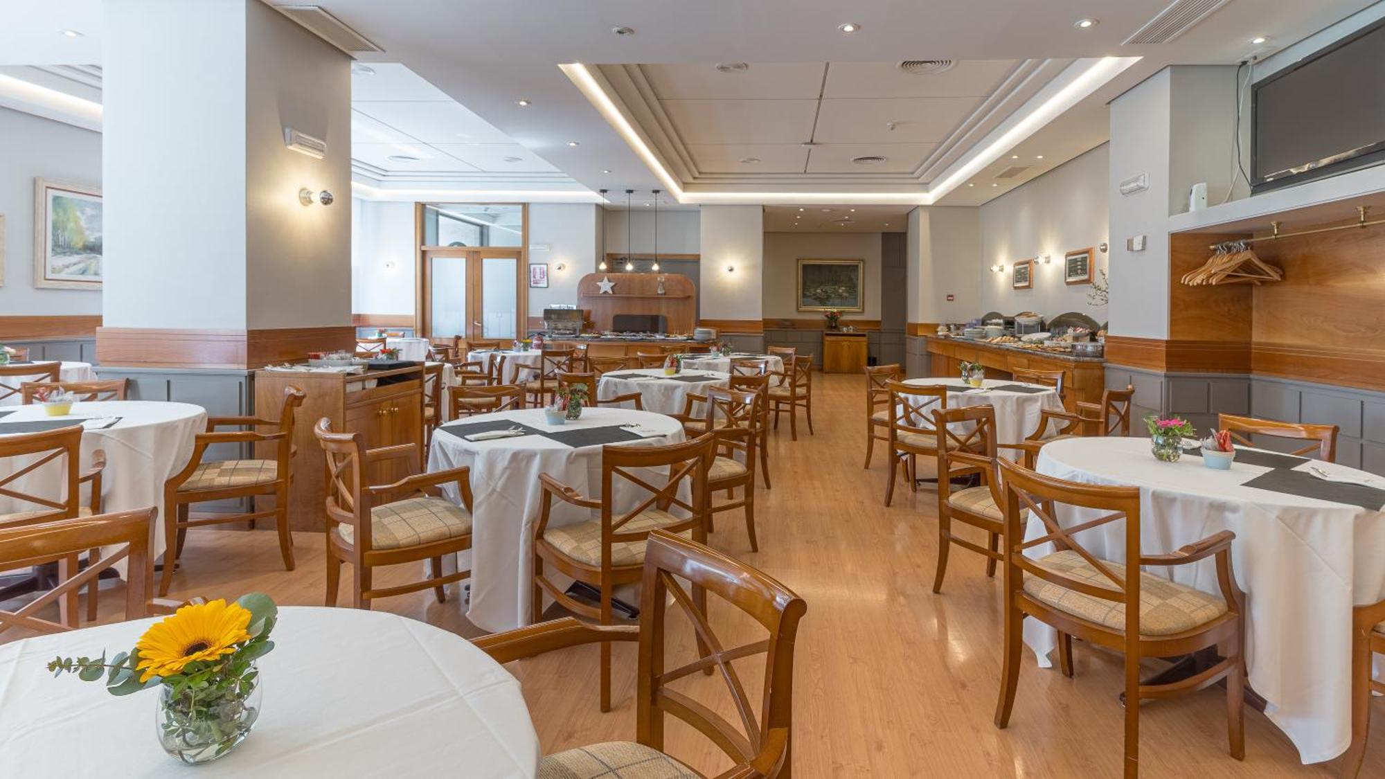 Hotel Blanca De Navarra Pampeluna Zewnętrze zdjęcie