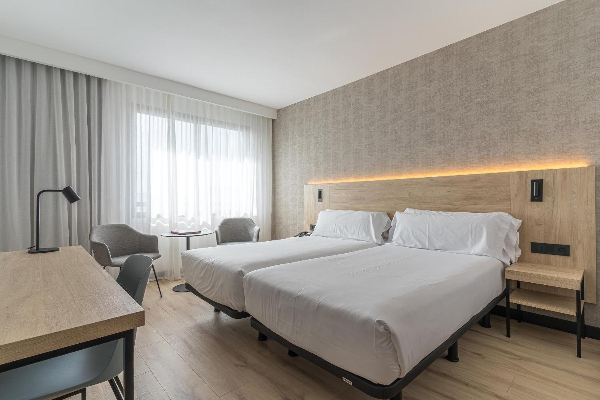 Hotel Blanca De Navarra Pampeluna Zewnętrze zdjęcie