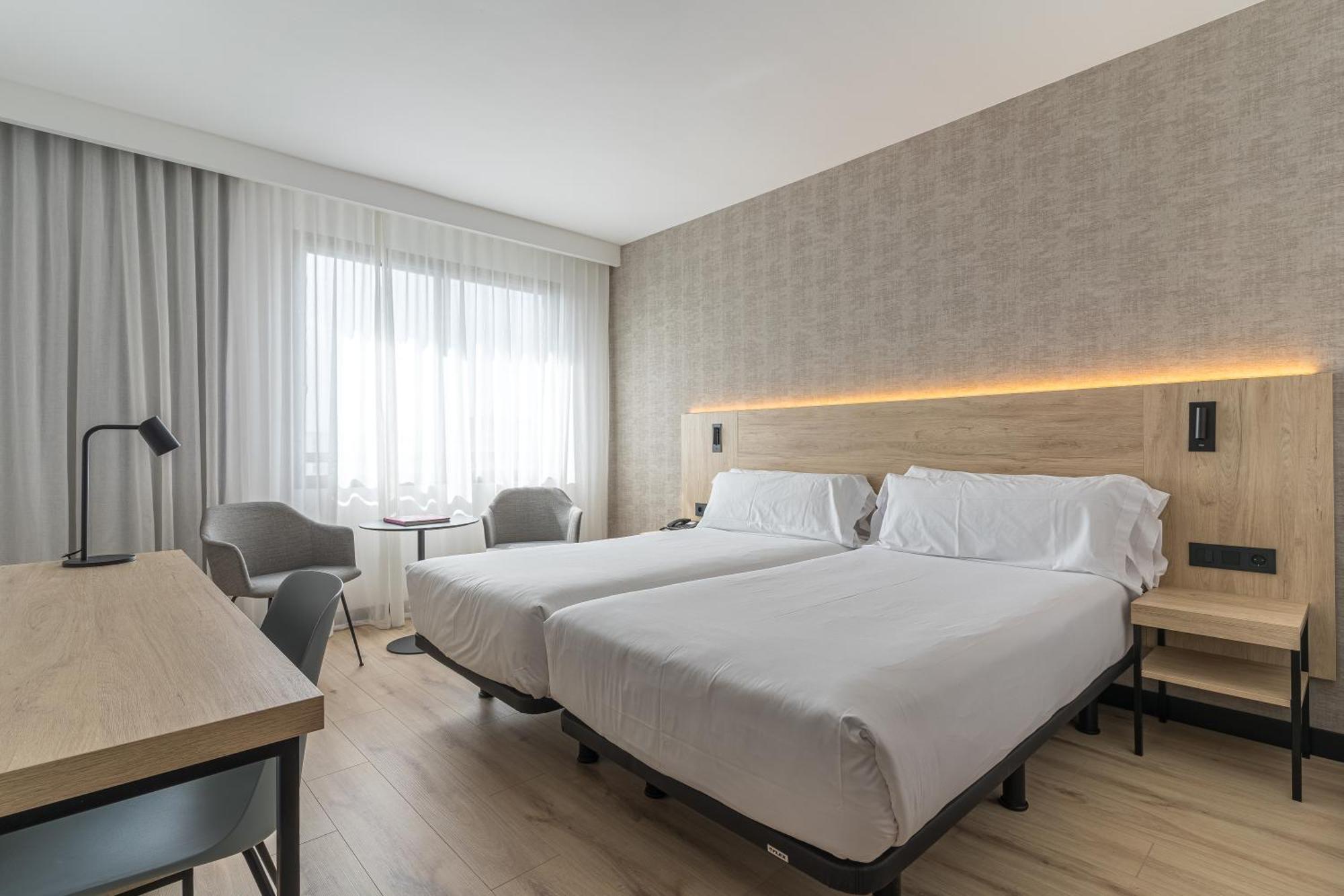 Hotel Blanca De Navarra Pampeluna Zewnętrze zdjęcie