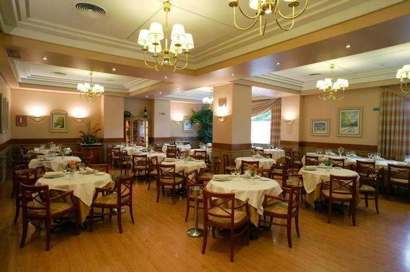 Hotel Blanca De Navarra Pampeluna Restauracja zdjęcie