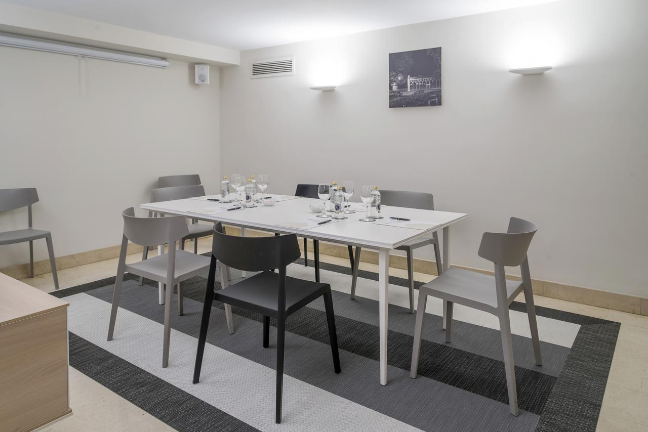 Hotel Blanca De Navarra Pampeluna Zewnętrze zdjęcie