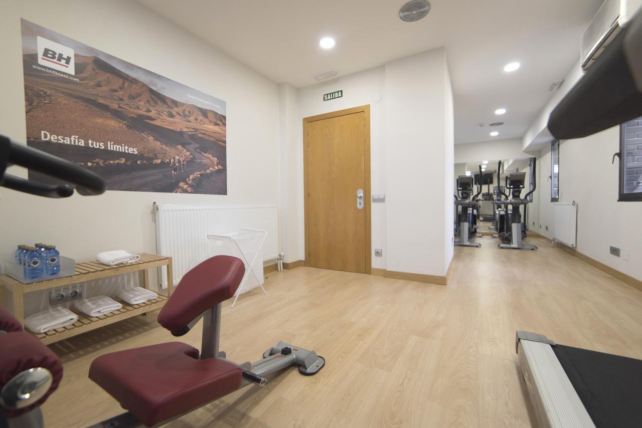 Hotel Blanca De Navarra Pampeluna Zewnętrze zdjęcie